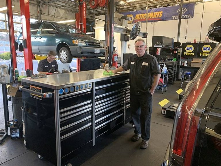 How Damaged Car Fenders Affect Wheel Alignment